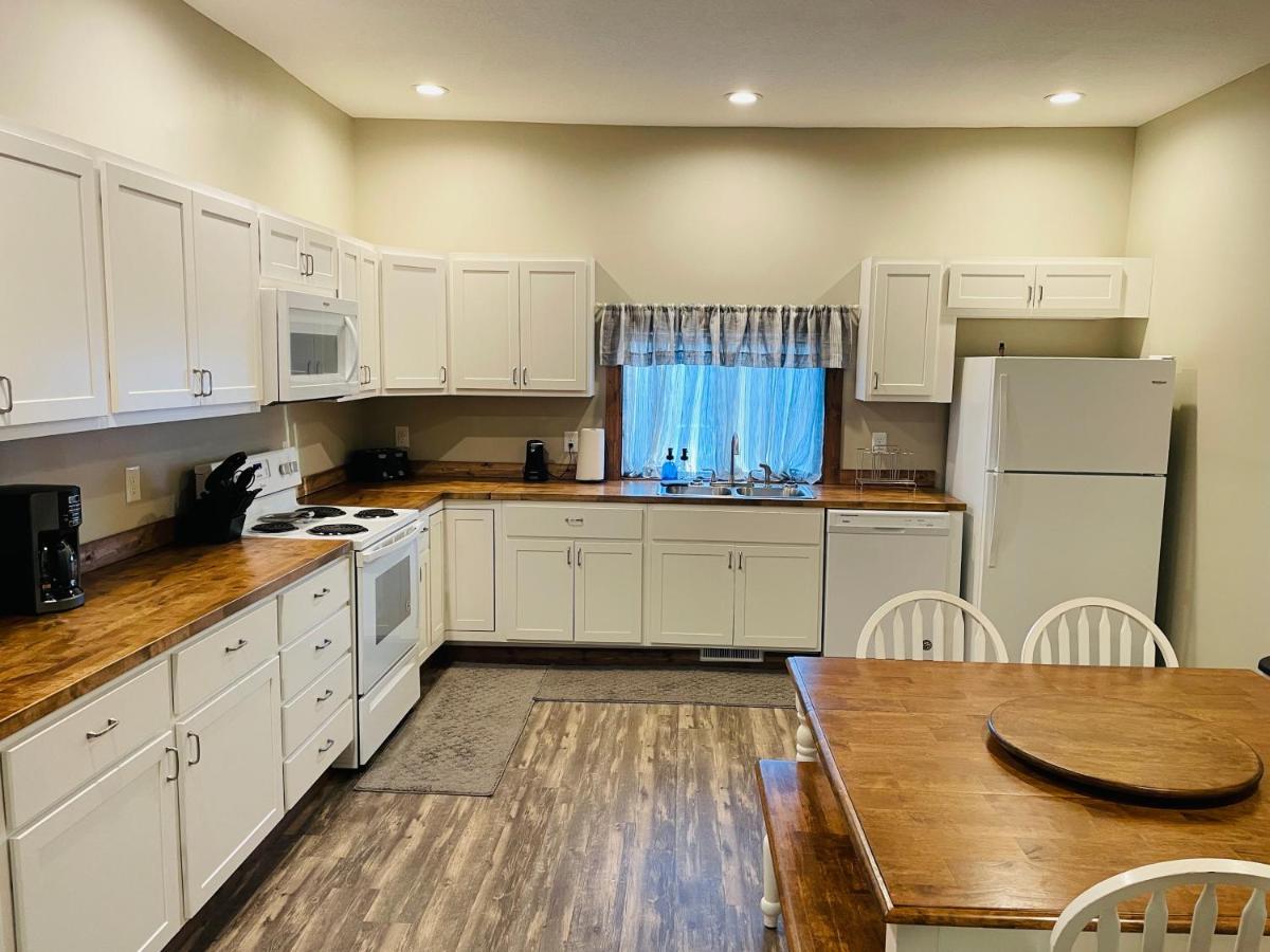 Modern Farmhouse 3 Bed, 2 Bath Apartment, Sleeps 7, Lots Of Space, Steps To Downtown, Honeywell & Eagles Theater Wabash ภายนอก รูปภาพ